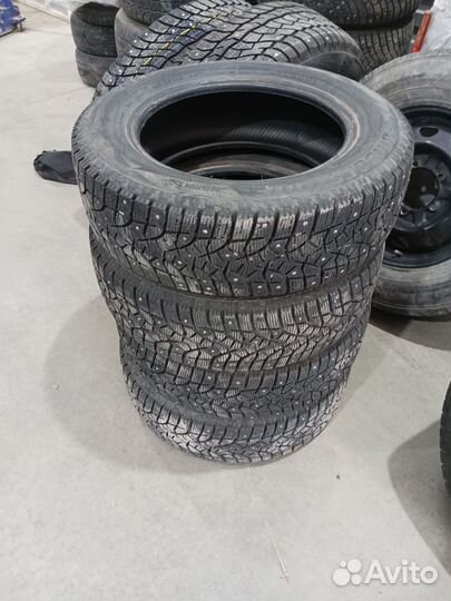 Bridgestone Blizzak Spike-02 185/65 R15 88T