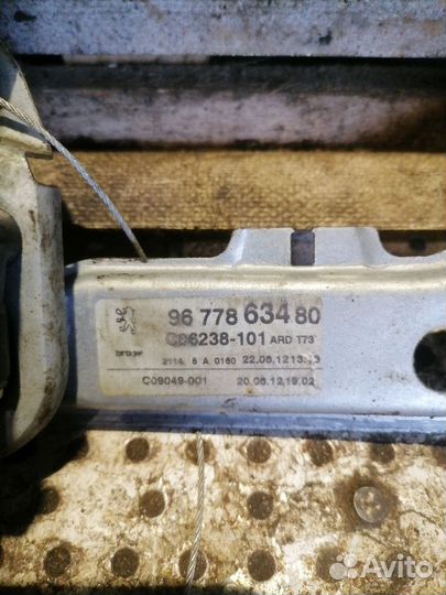 Стеклоподъемник задний правый Peugeot 408