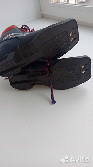 Ботинки лыжные детские 33 размер