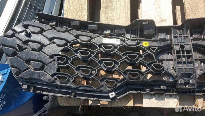 Решётка радиатора Kia Sorento 4