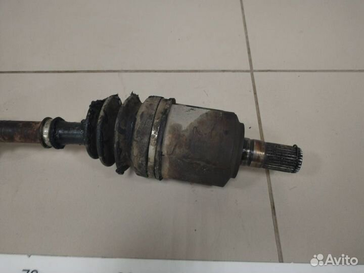 Привод левый передний Kia Sorento