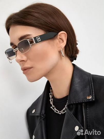 Очки солнцезащитные