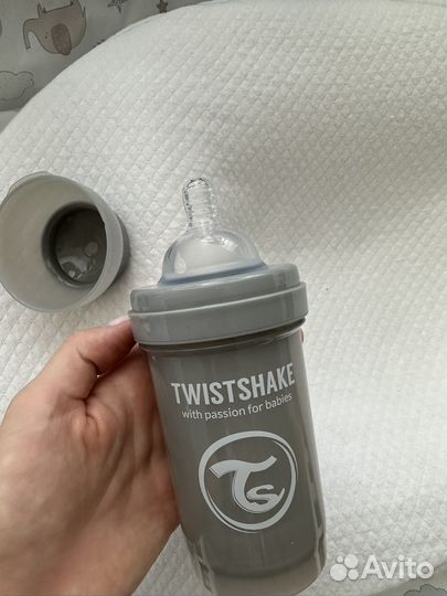 Бутылочки для кормления twistshake