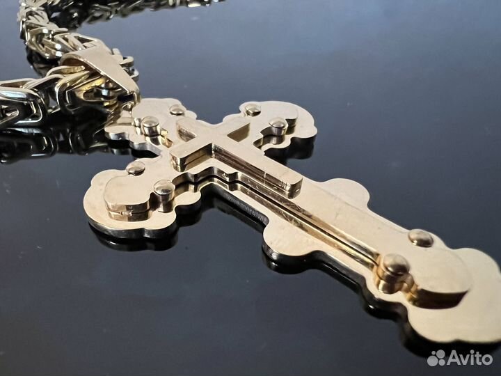 Цепь и крест