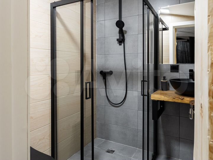 Дом 20 м² на участке 2,5 га