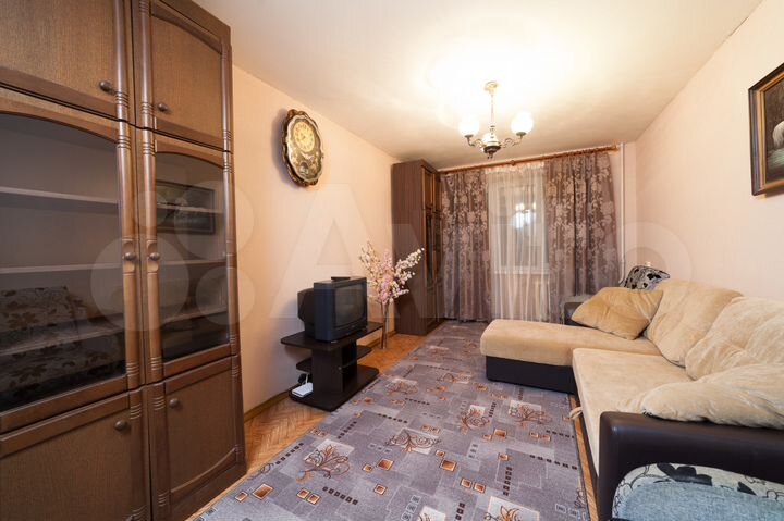 2-к. квартира, 65 м², 3/10 эт.