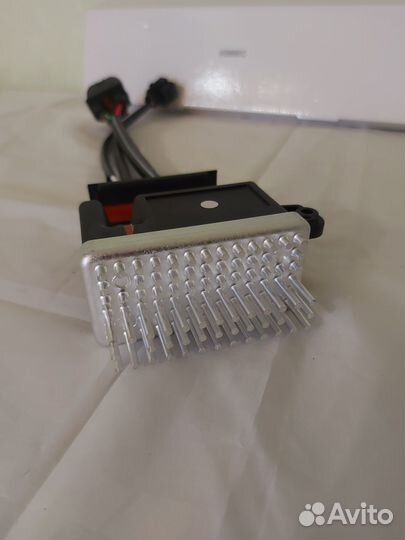 Блок управления вентилятором Audi Q5 8K0959501C