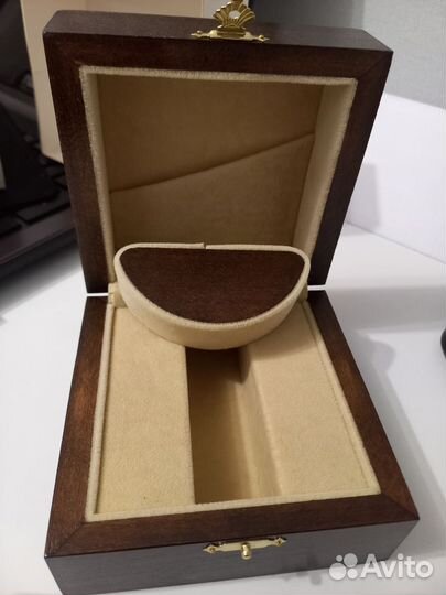 Футляр для хранения часов