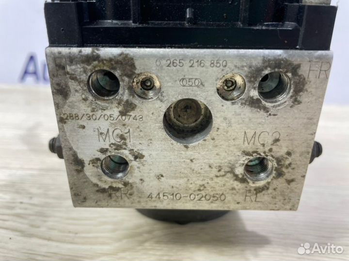 Блок ABS Toyota Corolla E120 1.4 4ZZ 2001-2007