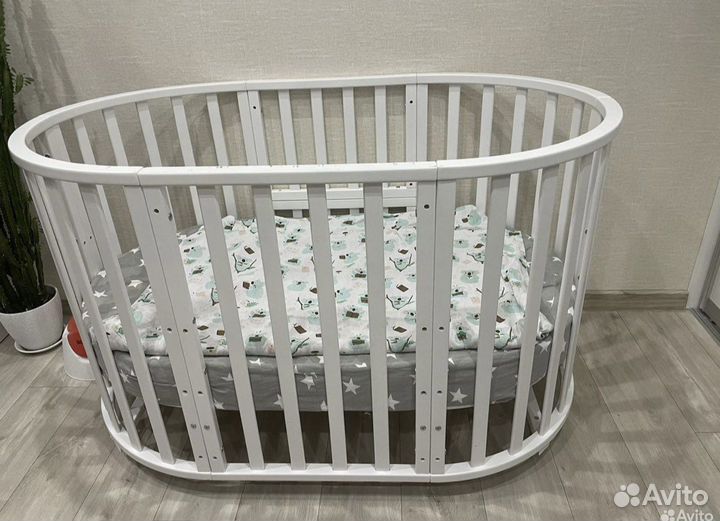 Кровать с маятником