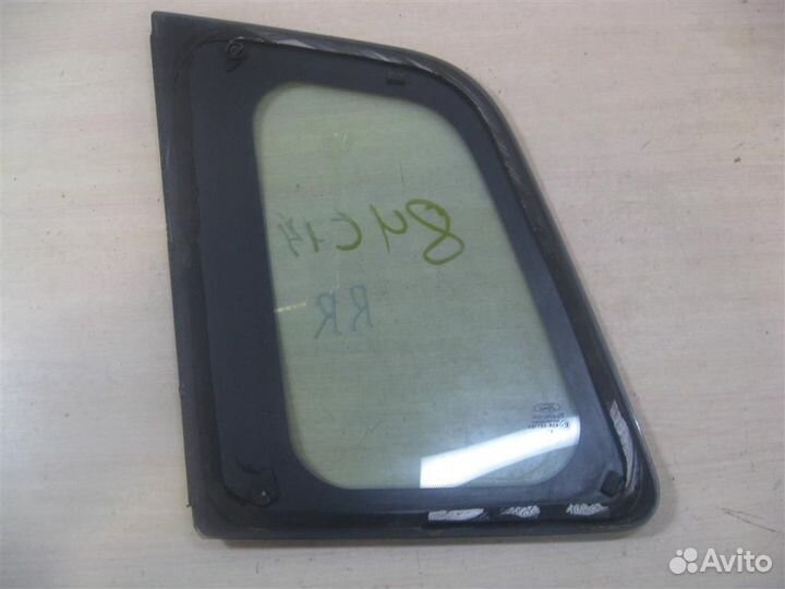 Стекло багажника правое Ford Fusion (CBK) 2006