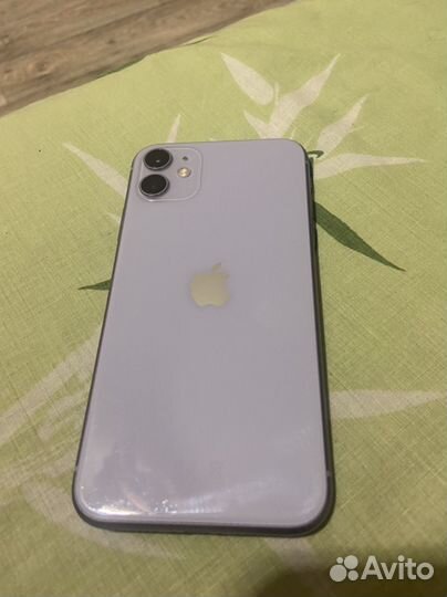 Телефон iPhone 11