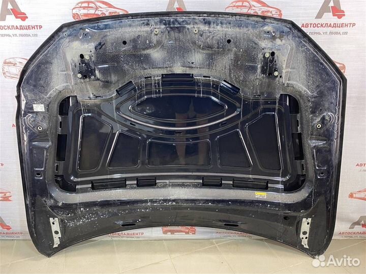 Капот Volkswagen Touareg с 2018 года