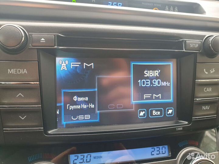 Головное устройство на toyota RAV4 2013года