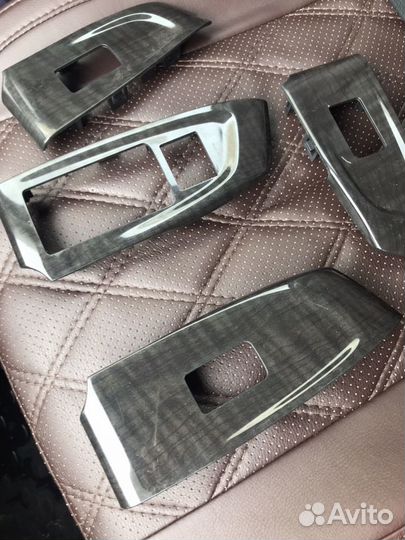 Пластик. Накладки на кнопки Упр. стекл.на аккорд 8