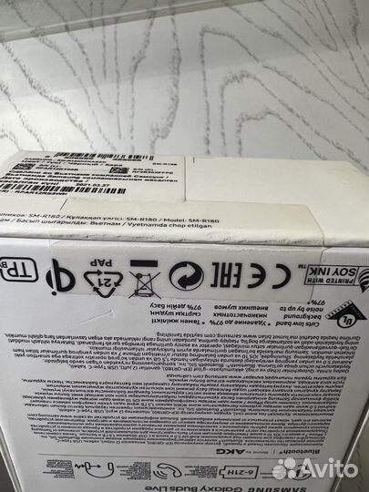 Беспроводные наушники samsung galaxy buds live