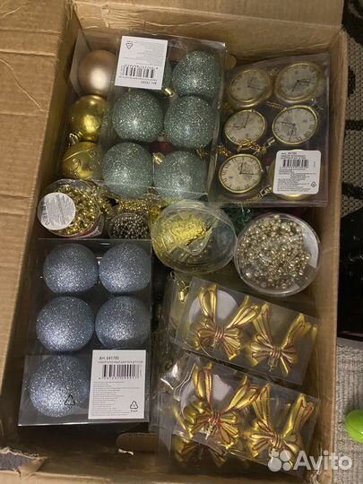 Новогодние игрушки