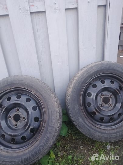 Michelin X-Ice North 195/60 R15