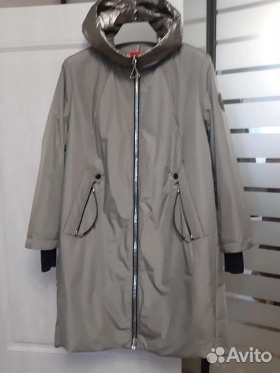 Утеплённый плащ