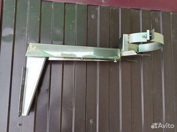 Кронштейн для дымохода опорный регулируемый