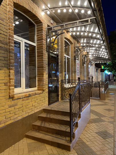 Общепит, старый центр, 102 м²