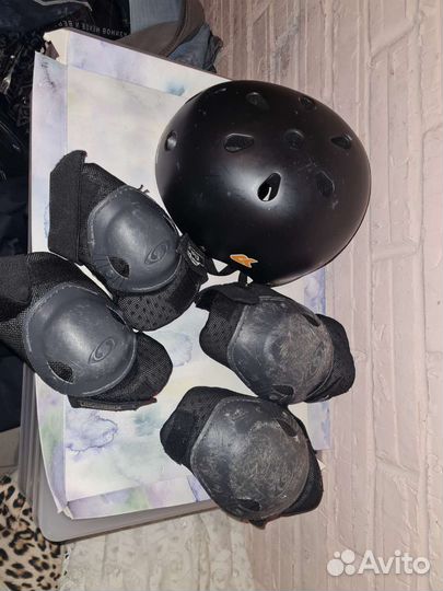 Шлем и защита для роликов, велосипеда