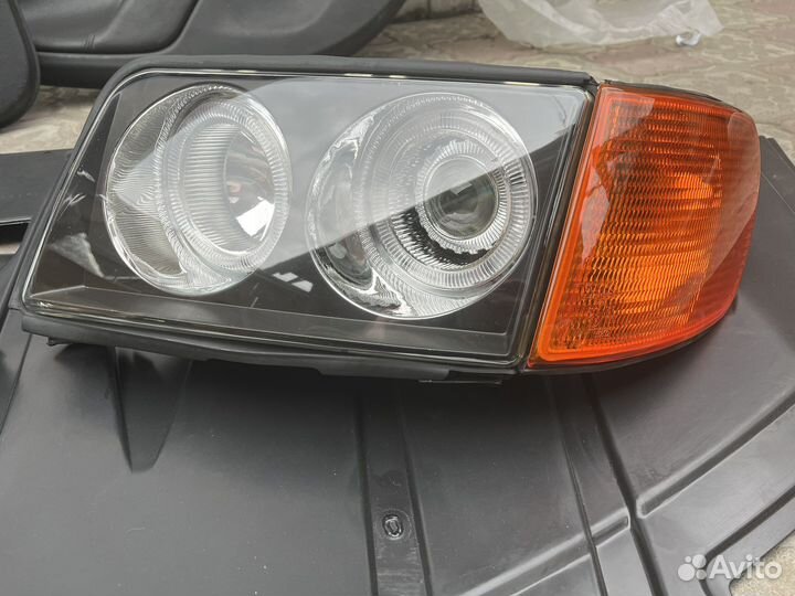 Фары с линзами Audi 100c4