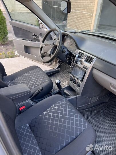 Priora дверь стекло крыло