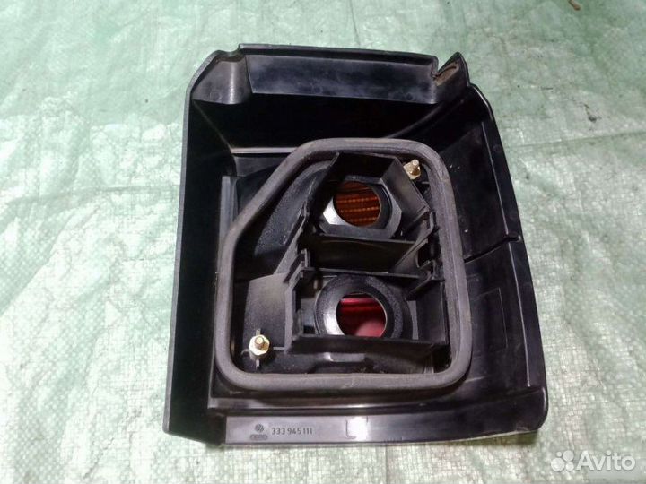 Фонарь задний левый Volkswagen Passat B3