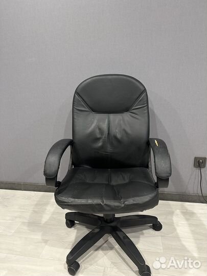 Компьютерное кресло