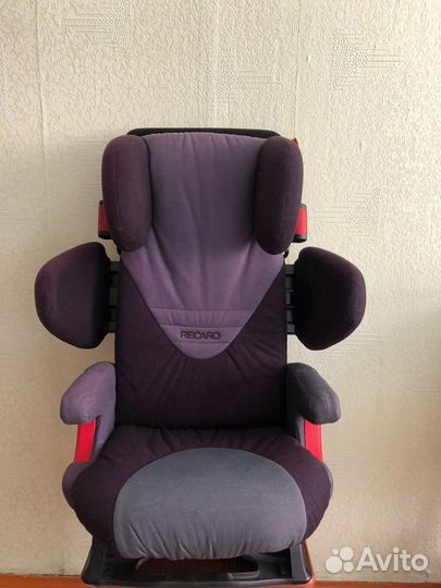 Автокресло Recaro
