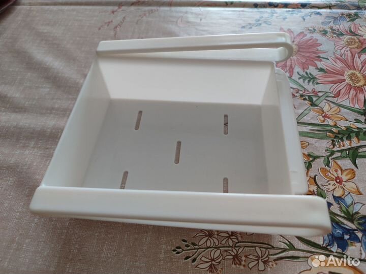 Подвесная полка в холодильник