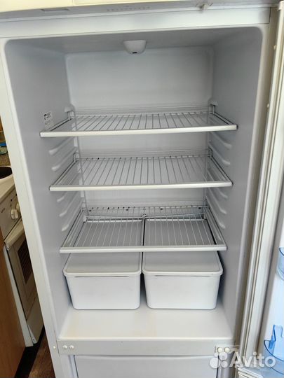 Холодильник Бирюса 151Е