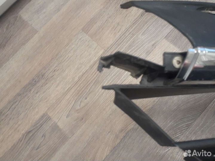 Решетка переднего бампера Mercedes GLC-klasse X253