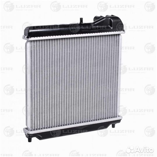 Радиатор охлаждения Хонда Фит 01