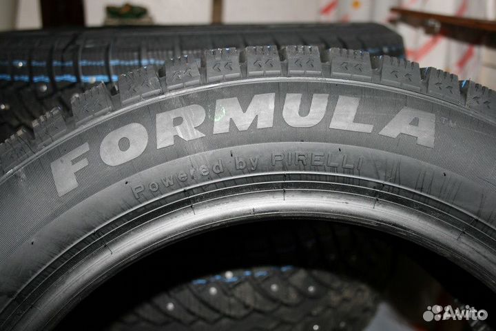 Pirelli Formula Ice 225/50 R17