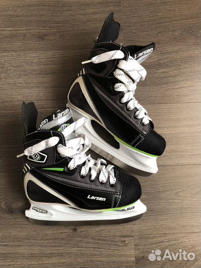 Коньки хоккейные Larsen р.39