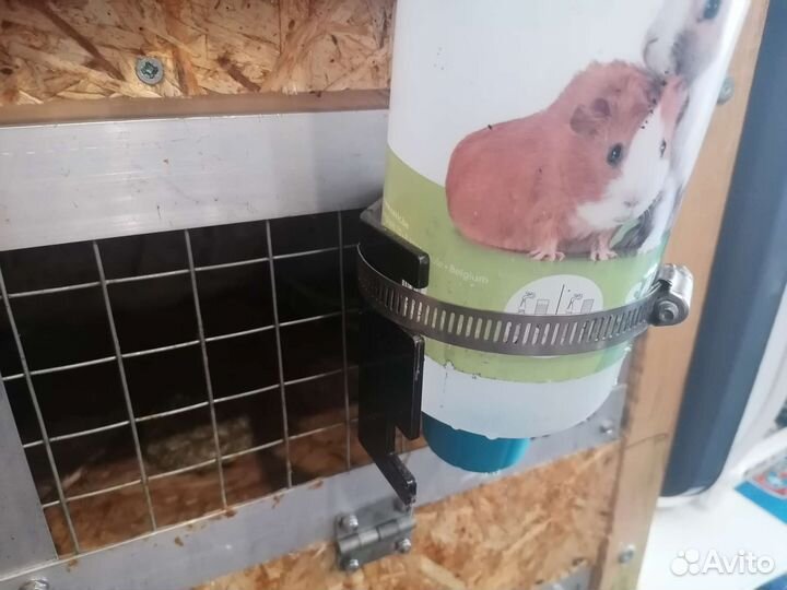 Крепление для поильника в клетку/вольер