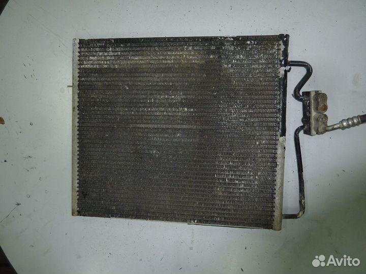 BMW E38 радиатор кондиционера