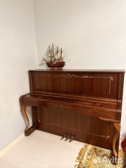 Пианино немецкое 1986. Требуется настройка