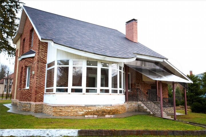 Коттедж 250 м² на участке 7 сот.