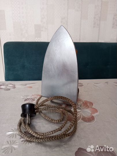 Утюг электрический зтк 1952г. Рабочий