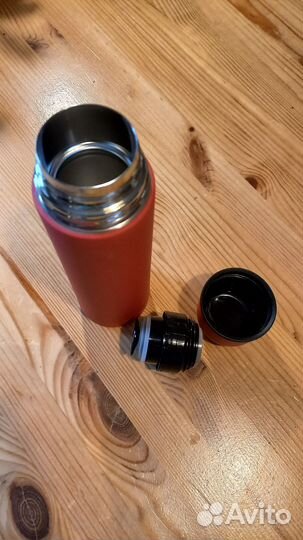 Термос с металлической колбой