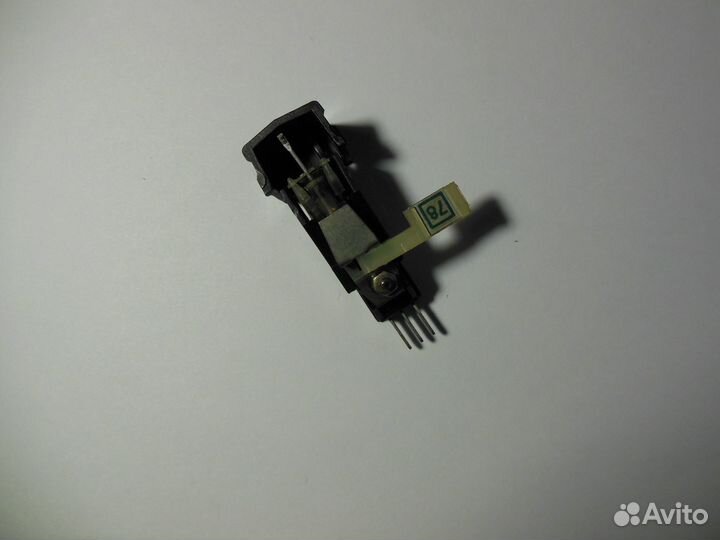 Головка звукоснимателя гзку 631, 301 б/у с иглой