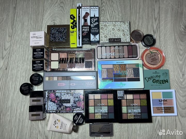 Декоративная косметика новая