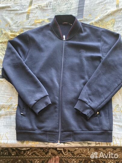 Бомбер-мастерка