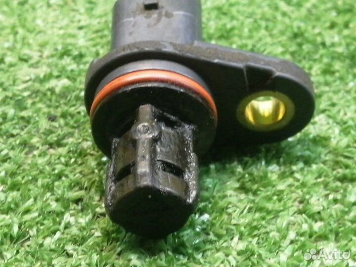 Датчик положения распредвала Opel Astra J A16XER