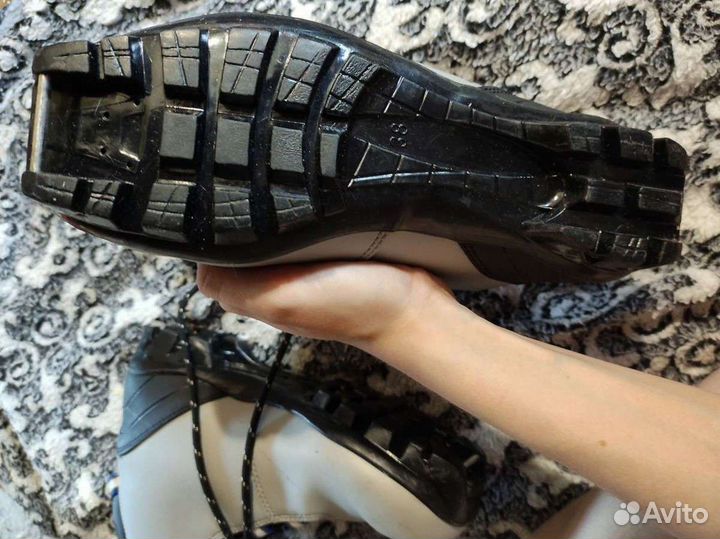 Лыжные ботинки 38 размер