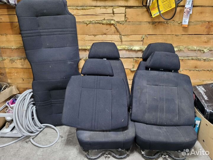 Сиденья для автомобиля волга 3110
