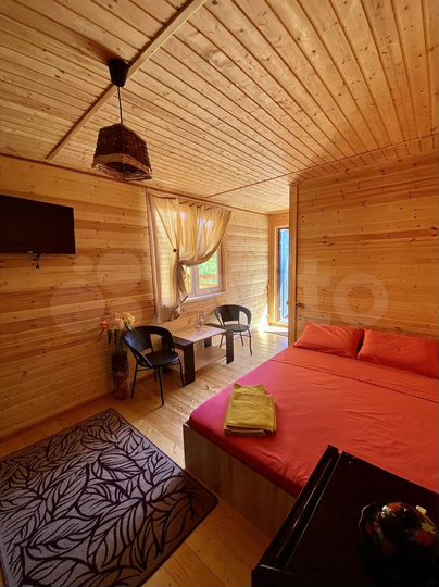 Дом 18 м² на участке 10 сот.